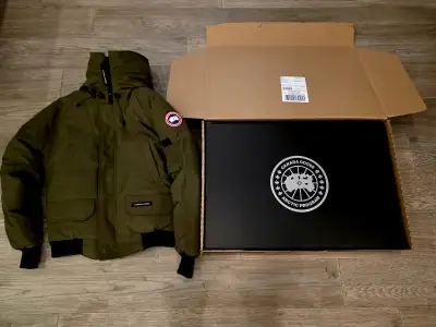 Canada Goose Chilliwack Bomber Military Green size, View more