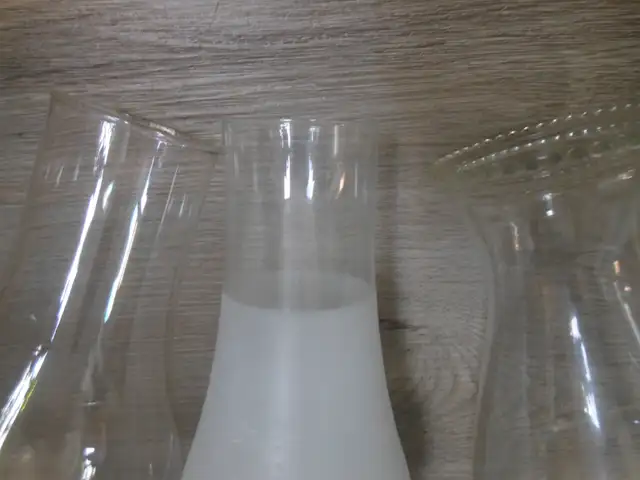 Glass Oil Lamp or Oil Lamp-Flare top in Arts & Collectibles in City of Montréal - Image 11