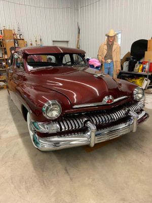 1951 MERCURY SPORTS SEDAN