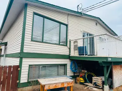 This lovely 4 bedroom 2 bathroom duplex features 2 bedrooms one full bath up and 2 bedrooms 1 full b...