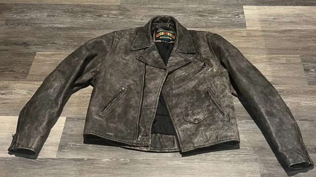 VINTAGE LEATHER BIKER JACKET 46 L - Pickering  in Men's in City of Toronto