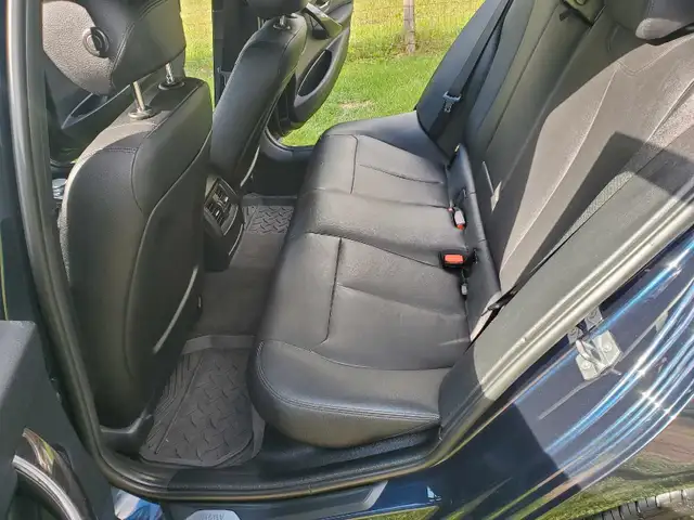 328i xdrive 2015 dans Autos et camions dans Leamington - Image 10