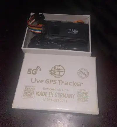 5G Live GPS Vehicle Tracker – Real-Time Tracking + Engine Cut-Off Brand new high-quality GPS tracker...