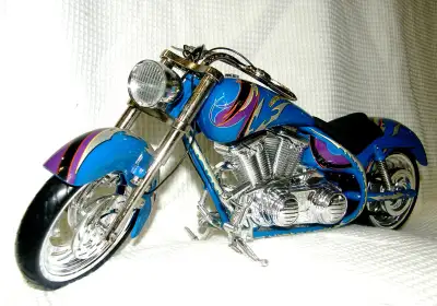 Arlen Ness model Motorcycle 1/16 scale - 16" Long, View more