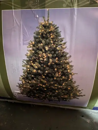 7.5 x 5.5 ft (2.29 x 1.68 m) Christmas Tree Sapin de Noël, View more