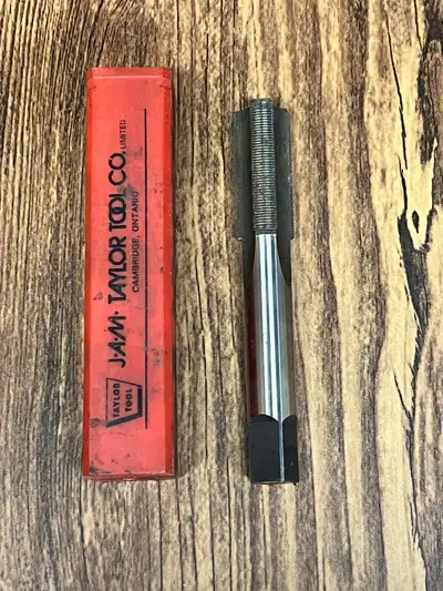 For sale is a Taylor 21/32" - 32 NS HS GT Tap. I have a lot more tools for machinists. Please click...