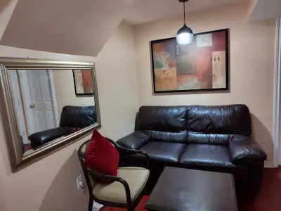 Private Luxury Bedroom Suite in Markham for Mature Clean Person