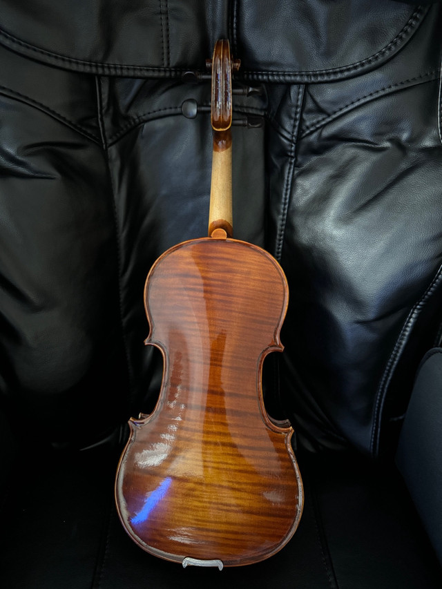 Violin, 2/4 size, hand made, marvellous sound. in String in Edmonton - Image 2