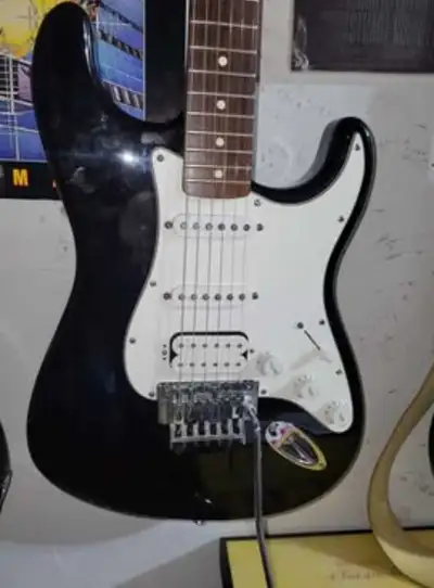 Fender Stratocaster FR HSS, View more