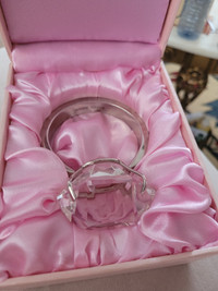 Jeanne Lottie Big Decor Solitaire Ring Big Crystal Diamond Key C