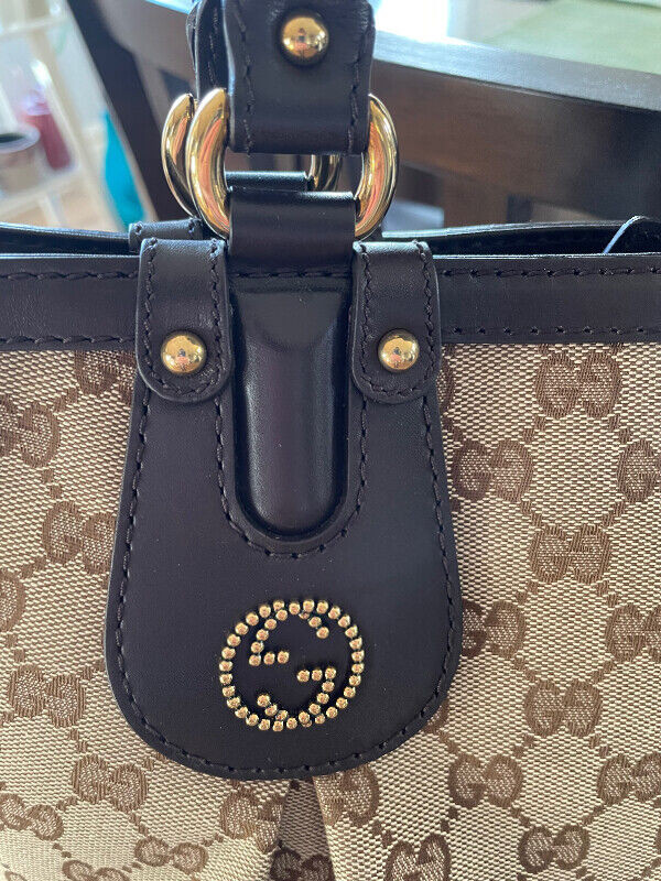Gucci Scarlett Top Handle Shoulder Bag in Women's - Bags & Wallets in Edmonton - Image 2