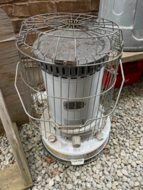 Kero World Kerosene heater in Heaters, Humidifiers & Dehumidifiers in Oakville / Halton Region