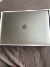 MacBook Air (M1, 2020) - Silver