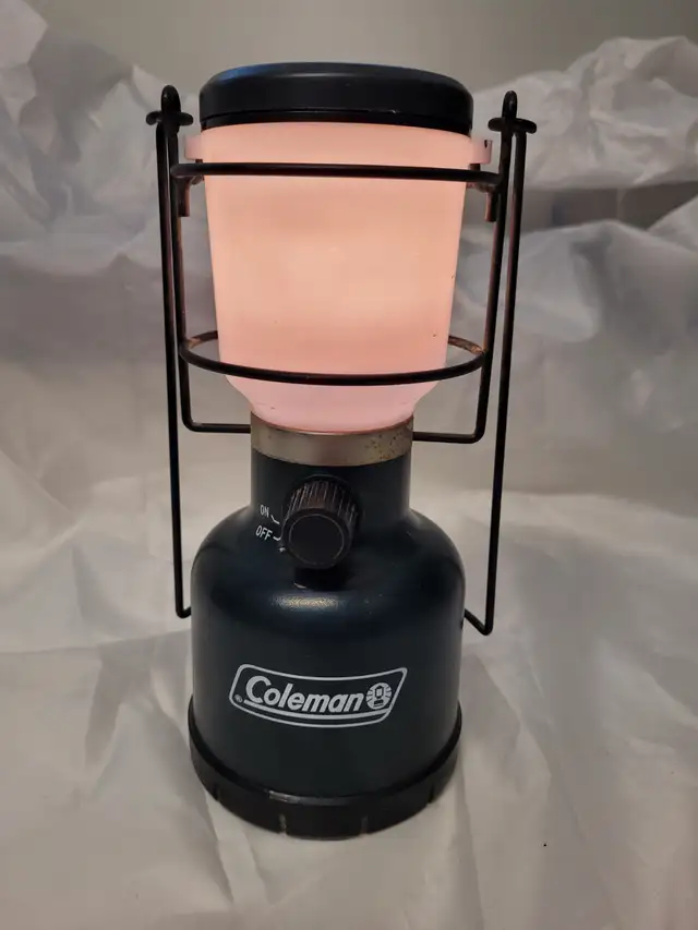 Coleman Camp Lantern 5310 Battery operated