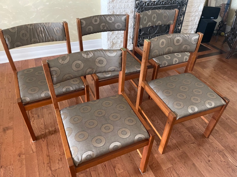 MCM Set of five Teak dining chairs Chairs & Recliners Oakville / Halton Region Kijiji
