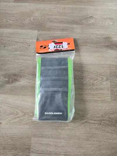 Brand new saddleman dirtbike seat cover
