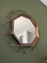 Octagon metal mirror 
