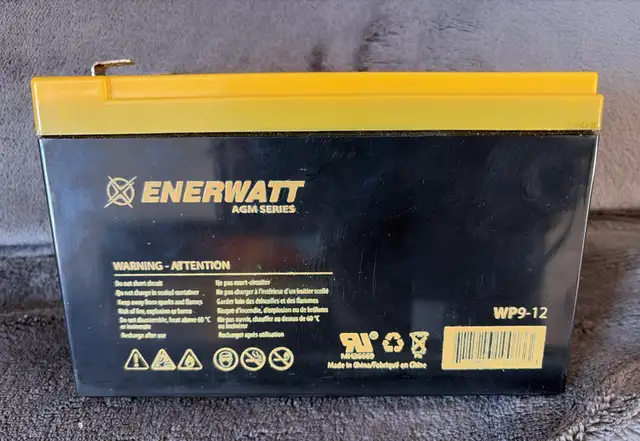 Batterie Enerwatt 12V in Other in Québec City - Image 3