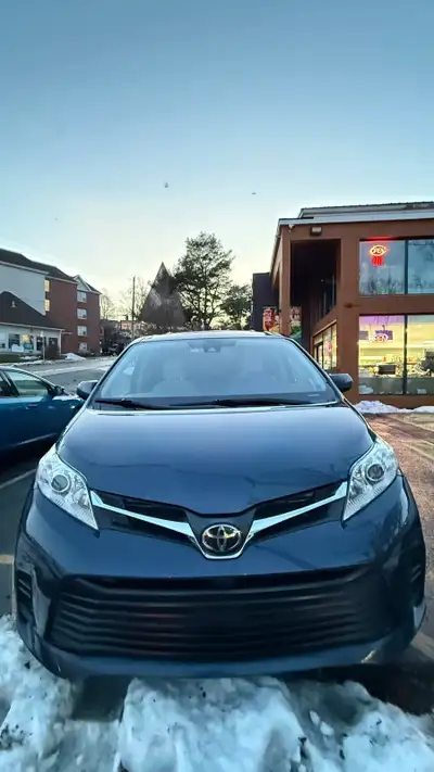 LE AWD mileage 205xxxkm No accidents, CarFax records available. Just had maintenance done: engine oi...