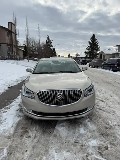 Price: $17,600 CAD Mileage: Only 35,000 km Status: Active Status Selling a 2015 Buick LaCrosse Leath...