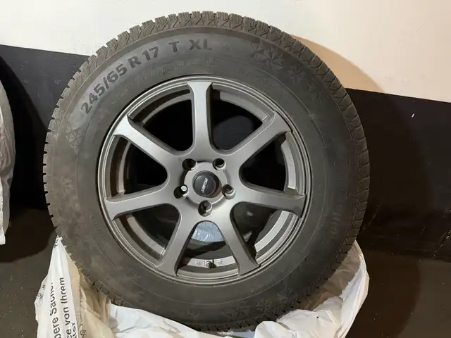 Continental VikingContact 7 Winter Tires245/65R17 on FAST Alloy in Tires & Rims in City of Toronto - Image 2