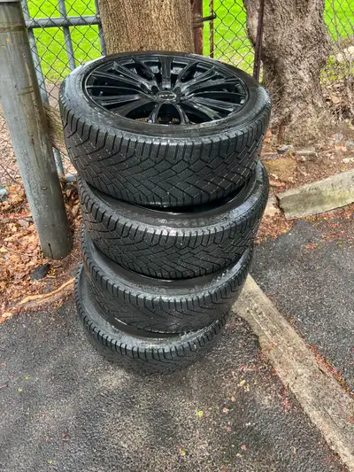 4 x P235/45R18 Continental Viking Contact 7 98T XL 4 x Roues d'alliage Network 18" 18x8; 5x1143; 38/...