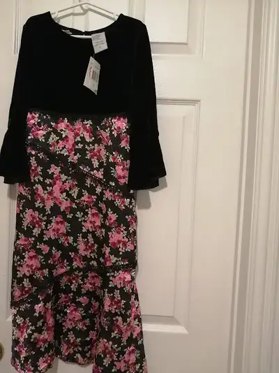 GIRL'S DRESS Size 10, View more