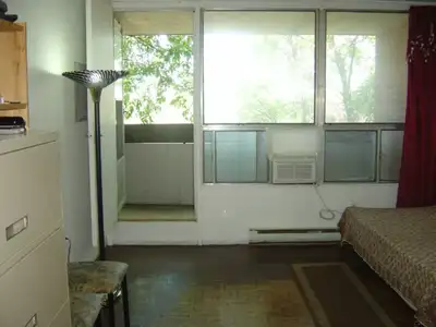 ROOM FOR RENT DONMILLS & EGLINTON
