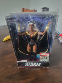 Action figure"STORM" barbie signature.marvel 80 years.