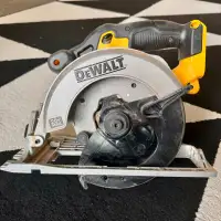 DEWALT 20V MAX Cordless 6-1/2-inch Circular Saw (Tool-Only)