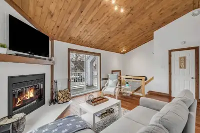 Magnifique maison jumelée à louer à St-Férréol-les-neiges