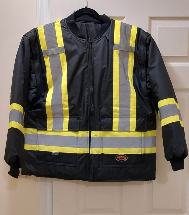 XL-Pioneer Hi-Vis Waterproof Quilted Safety Parka in Other in London - Image 4