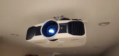 Epson 5030ub projector, View more