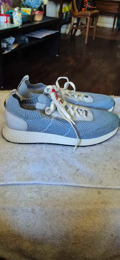 Step into style with these S.Oliver grey running shoes, perfect for adding a sporty touch to your ev...