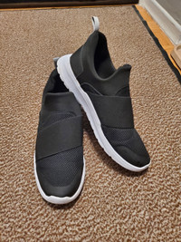 Men's Shoes Size 11
