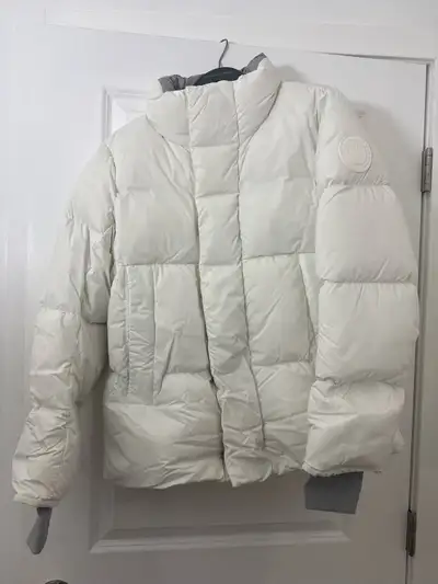 Canada Goose Everett puffer jacket, View more