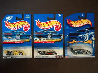 This lot includes a yellow (#739), white (#42), and blue (#153) Sol-aire CX4. The cards have a littl...