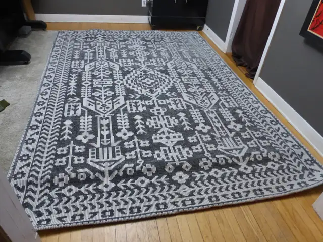 NEW Large Flatweave Southwestern Thick Grey Ivory Area Rug -7x10 in Rugs, Carpets & Runners in Ottawa - Image 3
