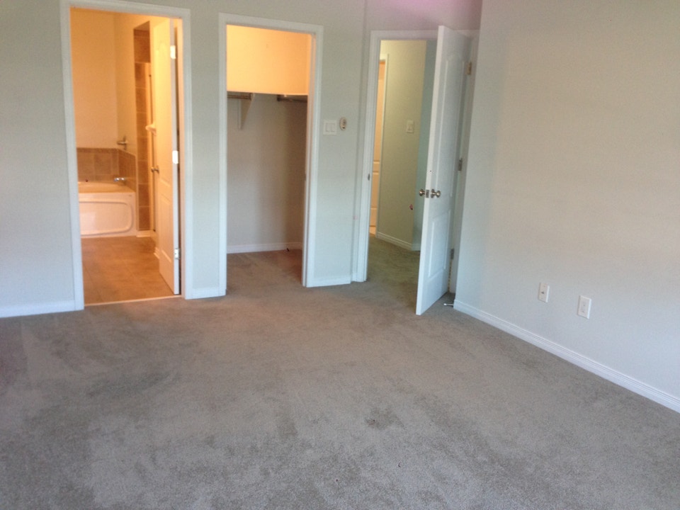 Beautiful Kanata Lakes 3 BRs townhouse for rent, Avail: Dec. 1st 5