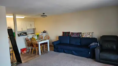 $500 MOVE-IN BONUS Looking for someone to take over my 1-bedroom apartment at Golden Arms starting M...