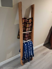 Cheery Wooden Blanket Ladder Ottawa Ottawa / Gatineau Area Preview