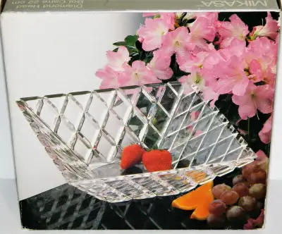 Mikasa Crystal Diamond Head Square Hostess Bowl 8 1/2" Used, View more