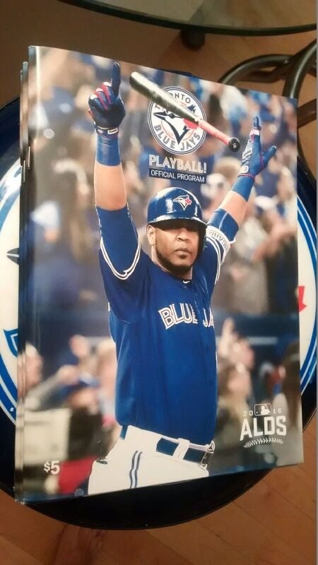 Blue Jays collectible Novelties  or Jays Bobblehead in Arts & Collectibles in City of Toronto - Image 2