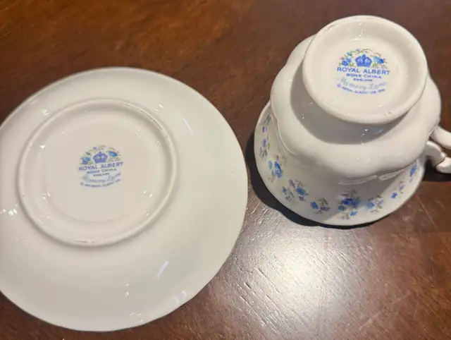 80+pc Royal Albert Bone China Collection (16pc Settings)572869598827008002