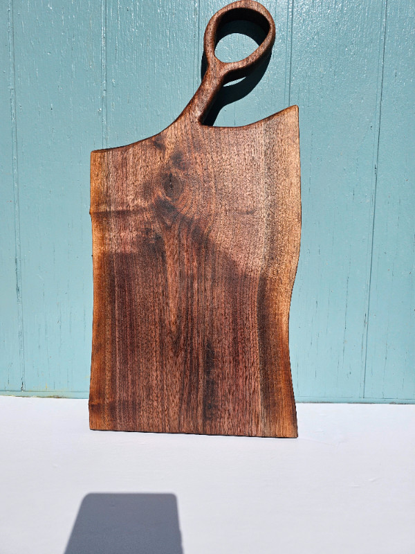 Live edge charcuterie board in Kitchen & Dining Wares in Winnipeg