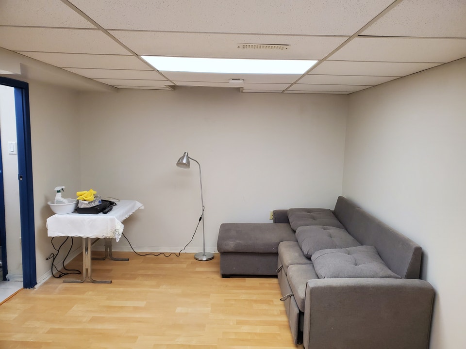 Unfurnished 1 Bedroom Basement Apartment for Rent 3