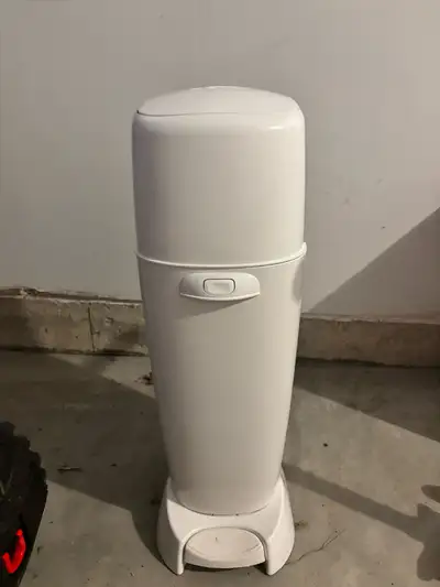 Diaper genie