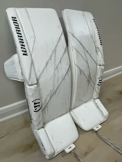 34” Warrior G7 RTL Goalie Leg Pads (Used), View more