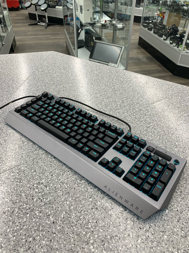 Alienware AW768 Gaming Keyboard in Desktop Computers in City of Toronto - Image 3