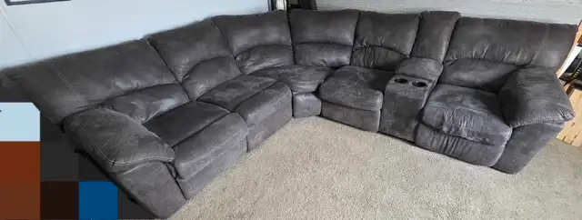 Reclining sectional in Couches & Futons in Portage la Prairie - Image 5